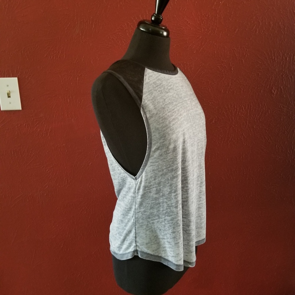 Top - Picture 2 of 3